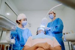 laser teeth whitening